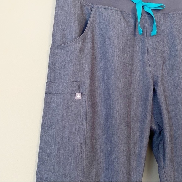 Figs Kade Utility Pocket Gray Scrub Pants - Large Tall - Picture 7 of 16